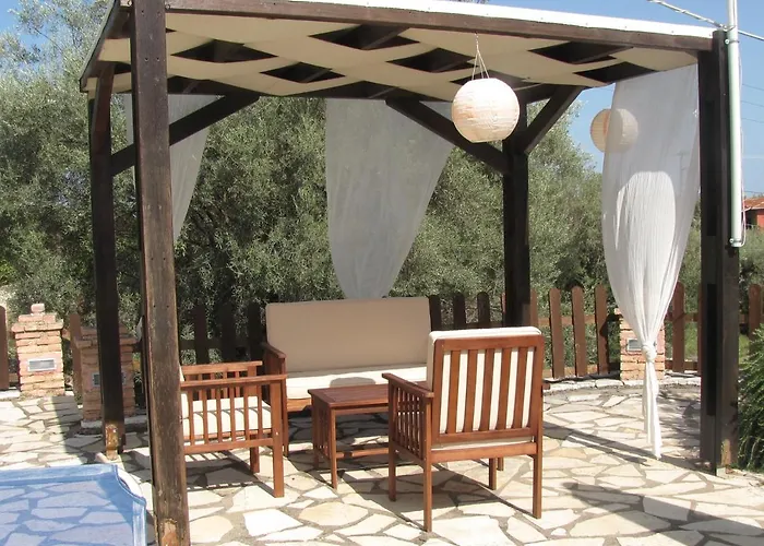 Ithaki Holidays Apartament Frínion