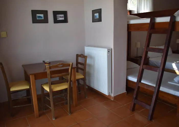 Ithaki Holidays Apartament Frínion