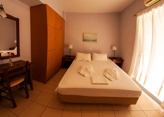 Ithaki Holidays Apartament Frínion